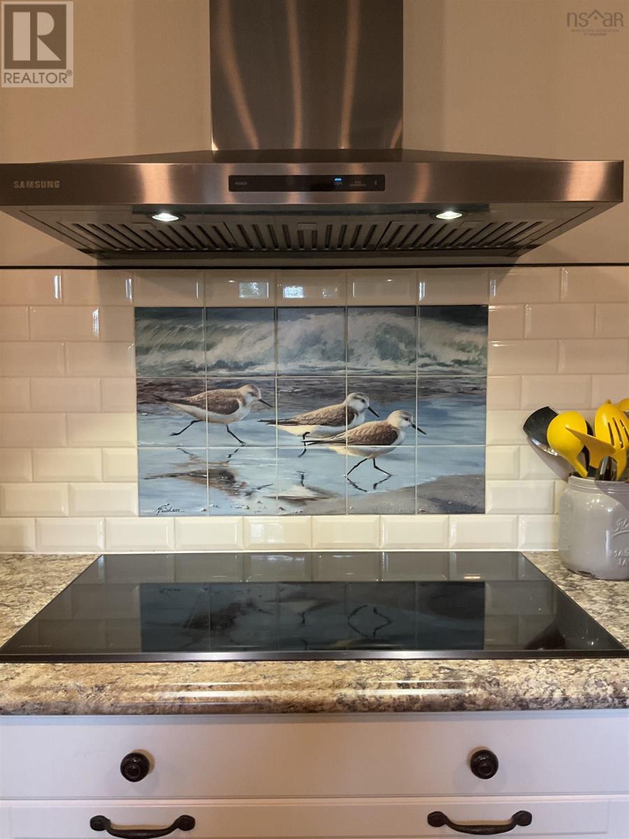 382 Main Street, Liverpool, Nova Scotia  B0T 1K0 - Photo 11 - 202419197