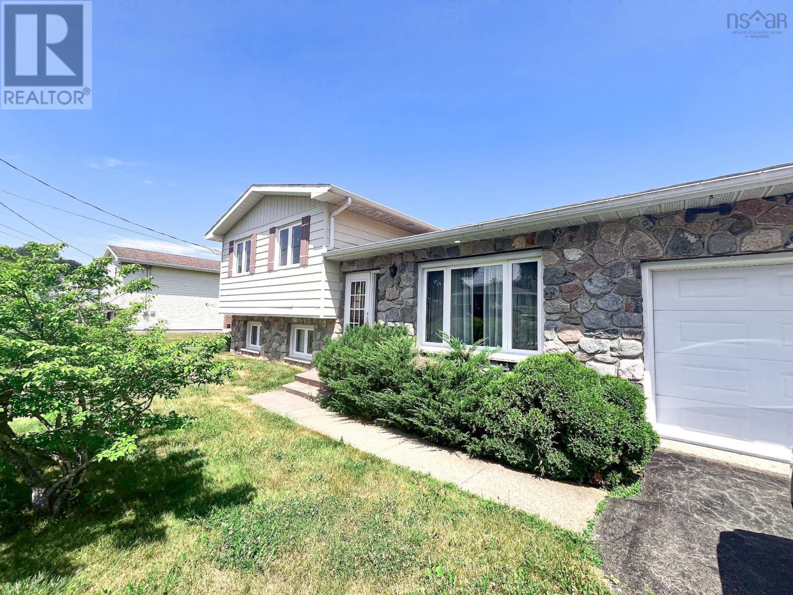 137 William Street, Sydney Mines, Nova Scotia  B1V 2J3 - Photo 13 - 202505324