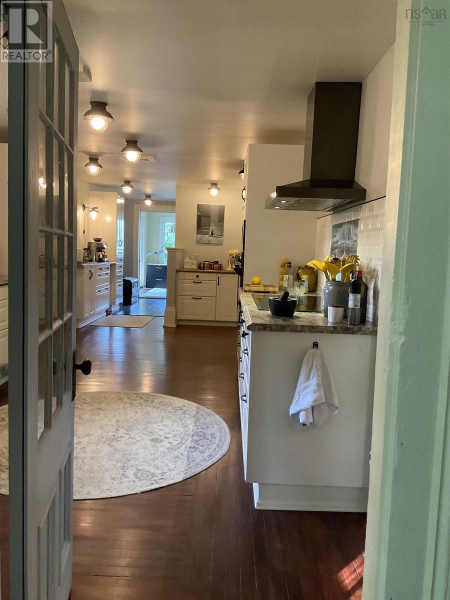 382 Main Street, Liverpool, Nova Scotia  B0T 1K0 - Photo 9 - 202419197