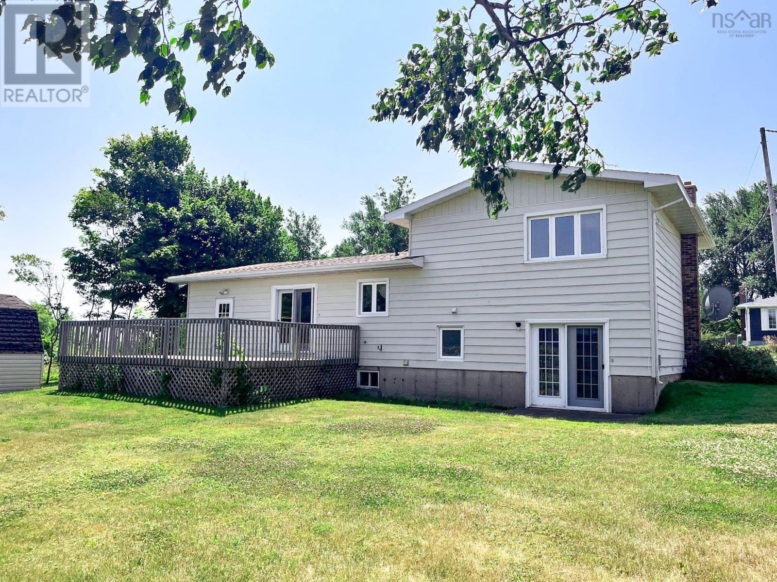 137 William Street, Sydney Mines, Nova Scotia  B1V 2J3 - Photo 12 - 202505324