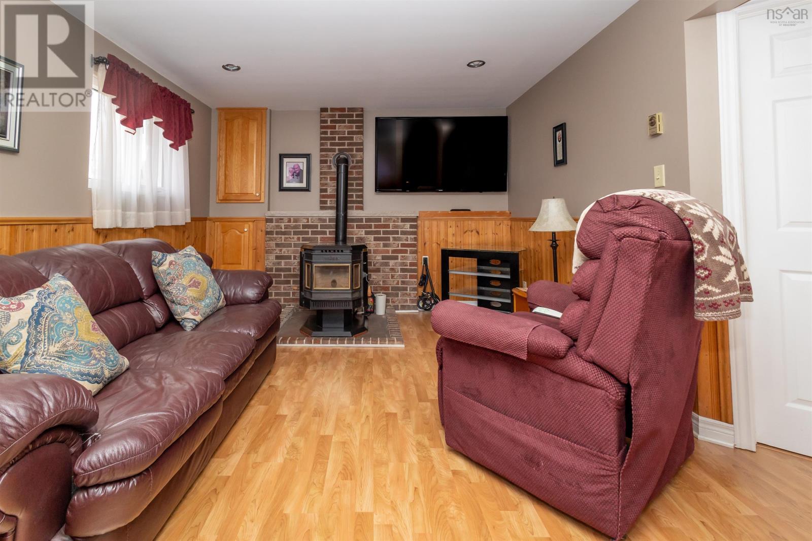 137 William Street, Sydney Mines, Nova Scotia  B1V 2J3 - Photo 28 - 202505324