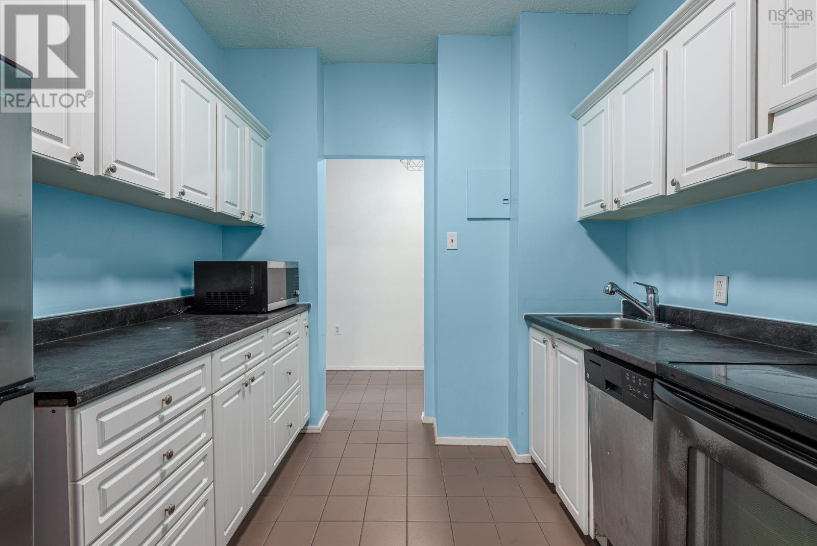 802 105 Dunbrack Street, Halifax, Nova Scotia  B3M 3G7 - Photo 8 - 202510260