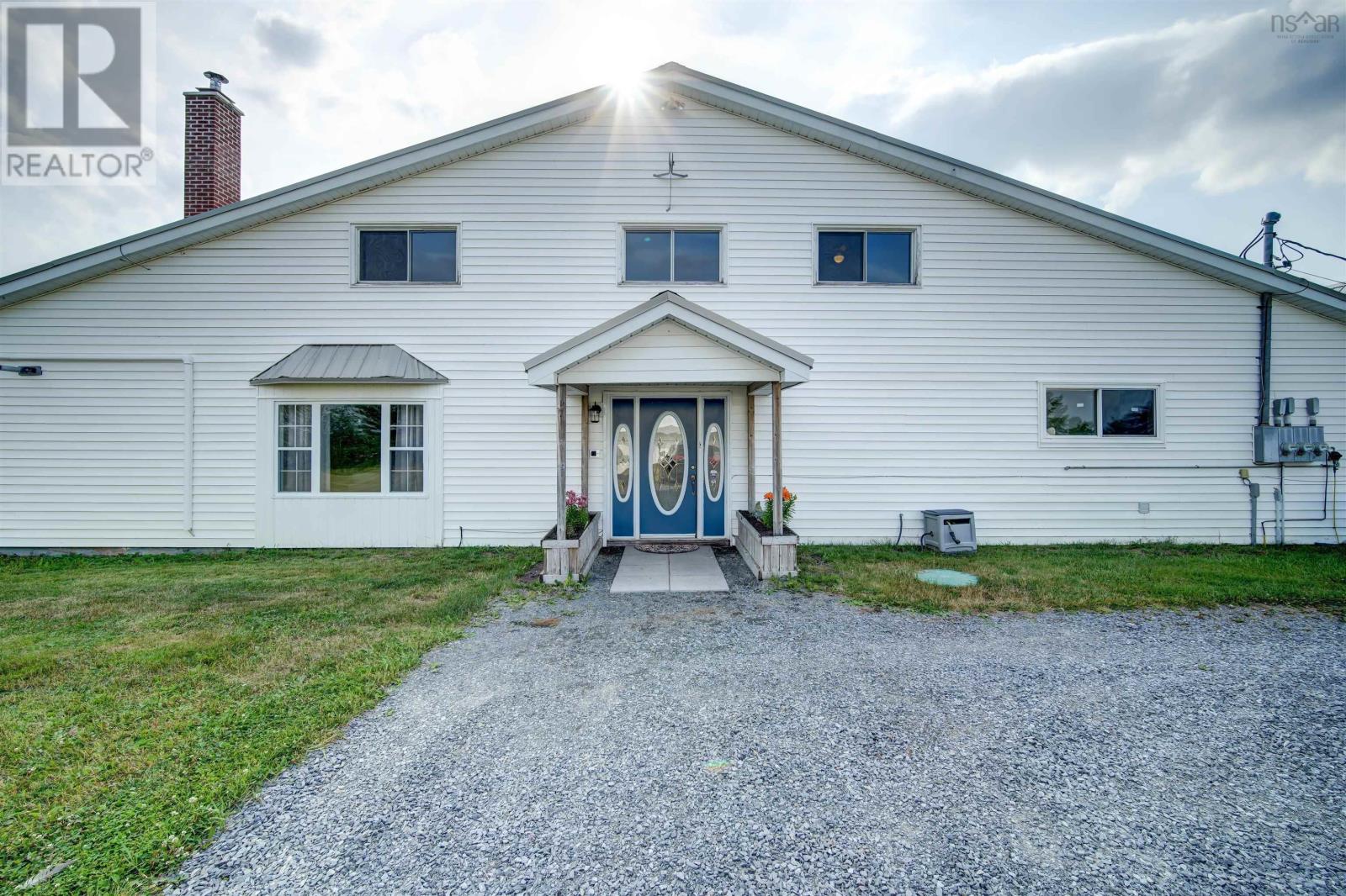 1429 Highway 2, Brentwood, Nova Scotia  B0N 1C0 - Photo 3 - 202517005