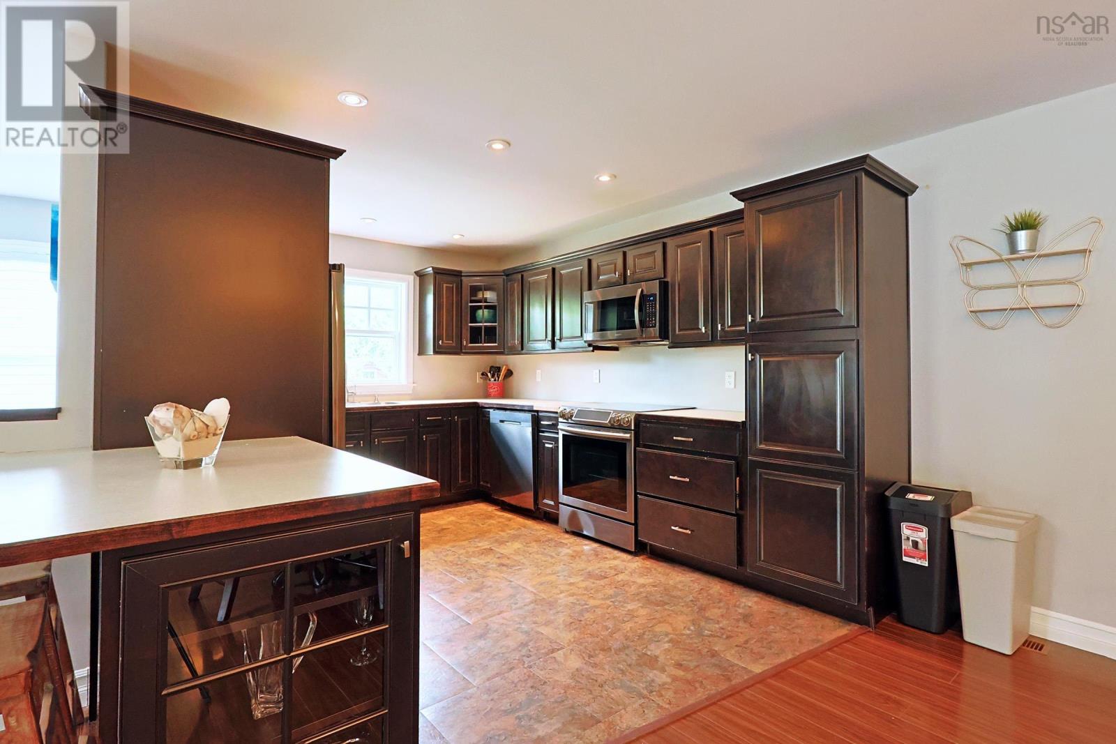 10 Spur Street, Mahone Bay, Nova Scotia  B0J 2E0 - Photo 11 - 202514599