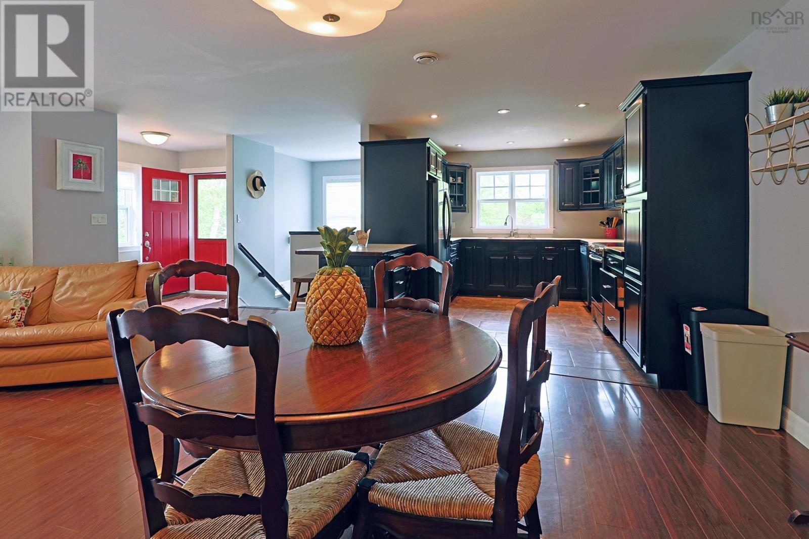 10 Spur Street, Mahone Bay, Nova Scotia  B0J 2E0 - Photo 10 - 202514599