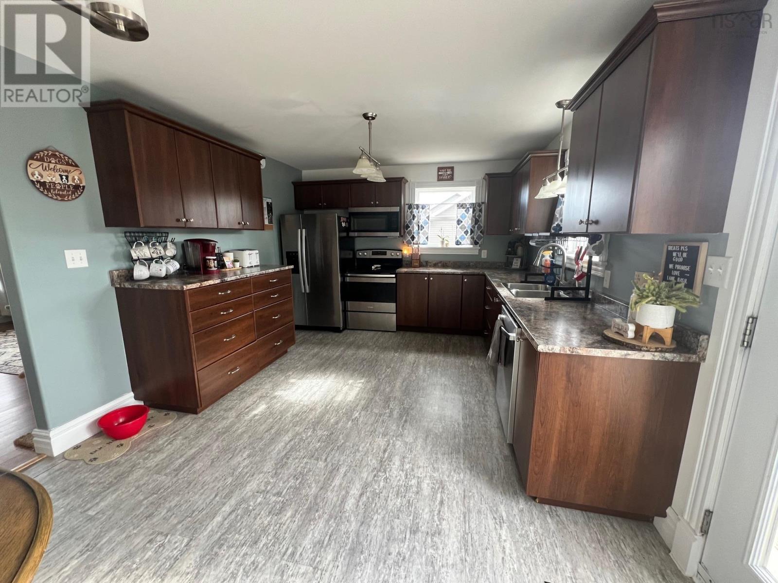 6 Roslindale Drive, Truro Heights, Nova Scotia  B6L 1T2 - Photo 9 - 202518807