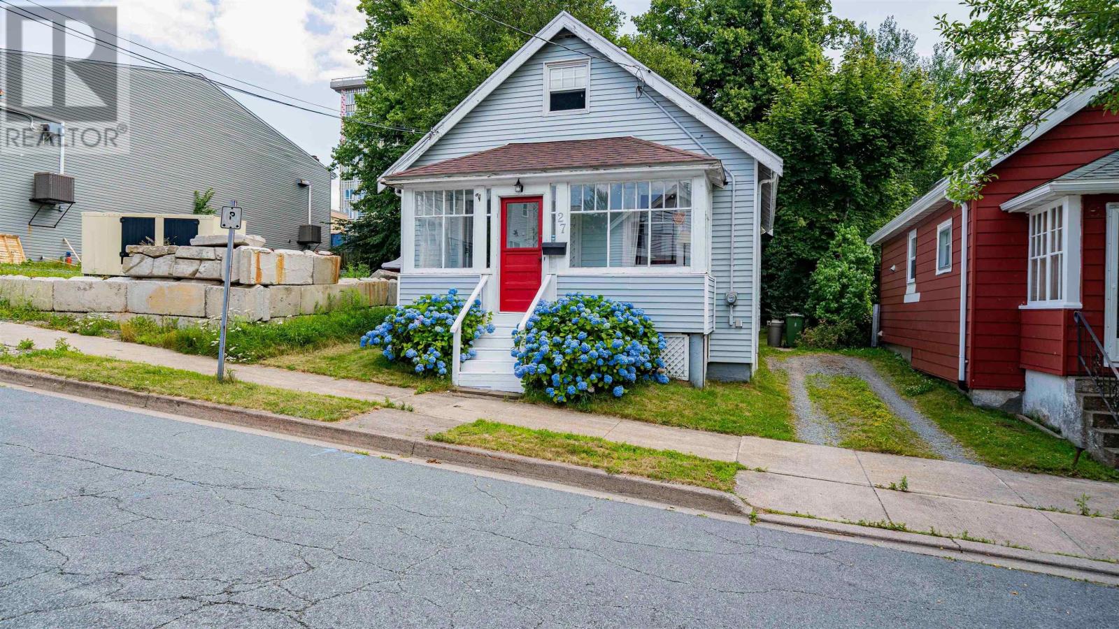 27 Brookside Avenue, Dartmouth, Nova Scotia  B3A 3B4 - Photo 3 - 202519690
