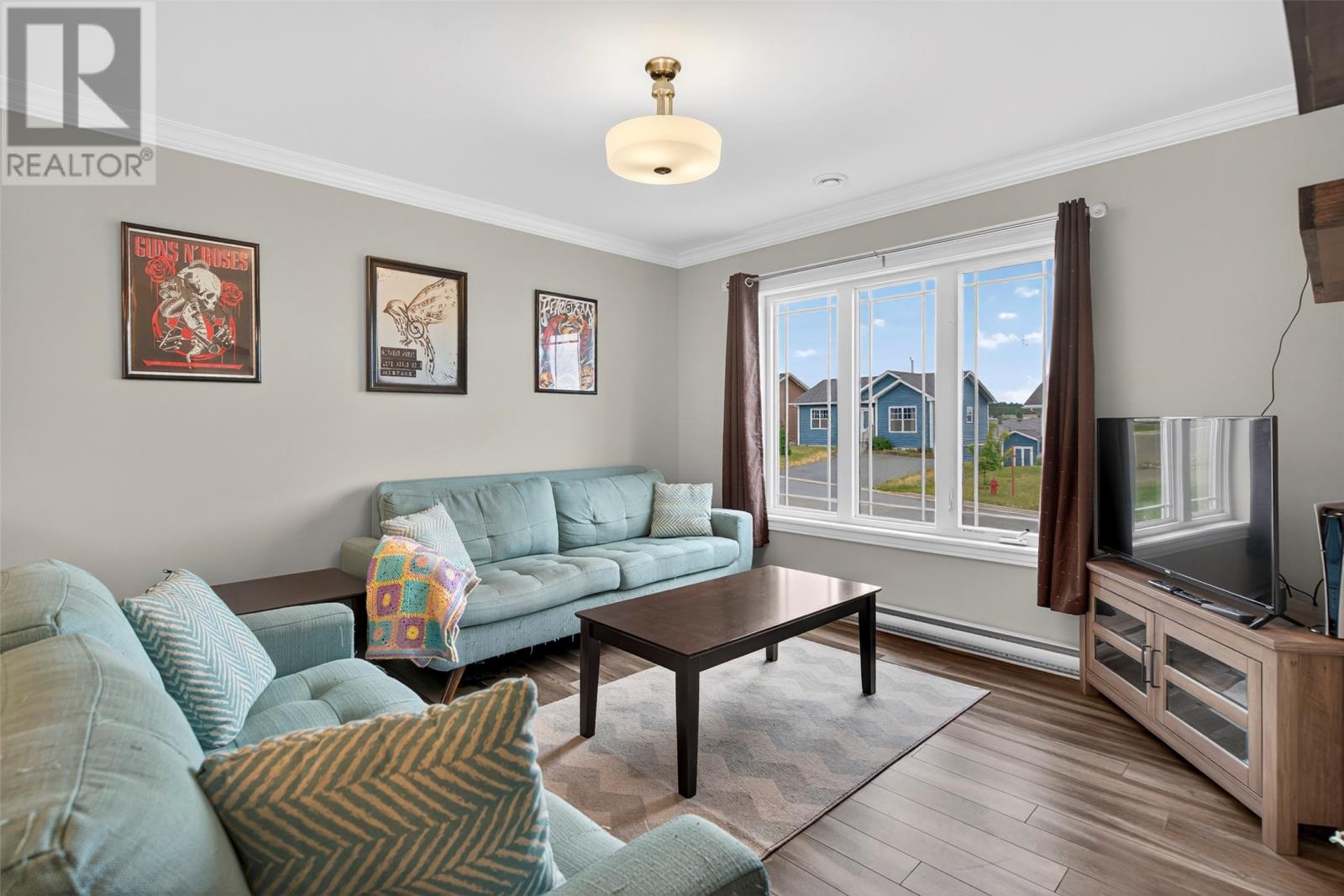 Property at 15 Samuel Drive image 4