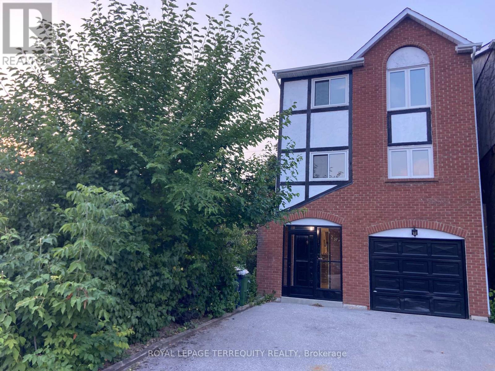 28 Festival Drive, Toronto, Ontario  M2R 3V1 - Photo 2 - C12333374