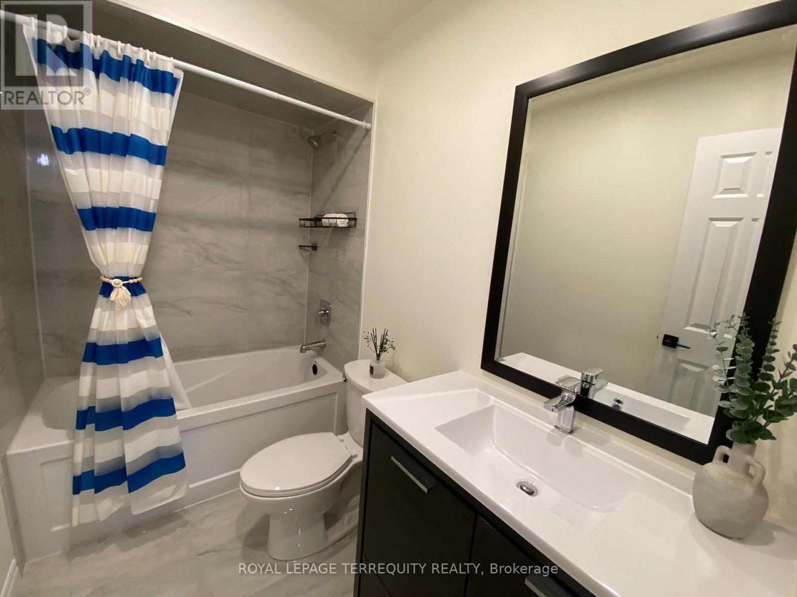 28 Festival Drive, Toronto, Ontario  M2R 3V1 - Photo 22 - C12333374