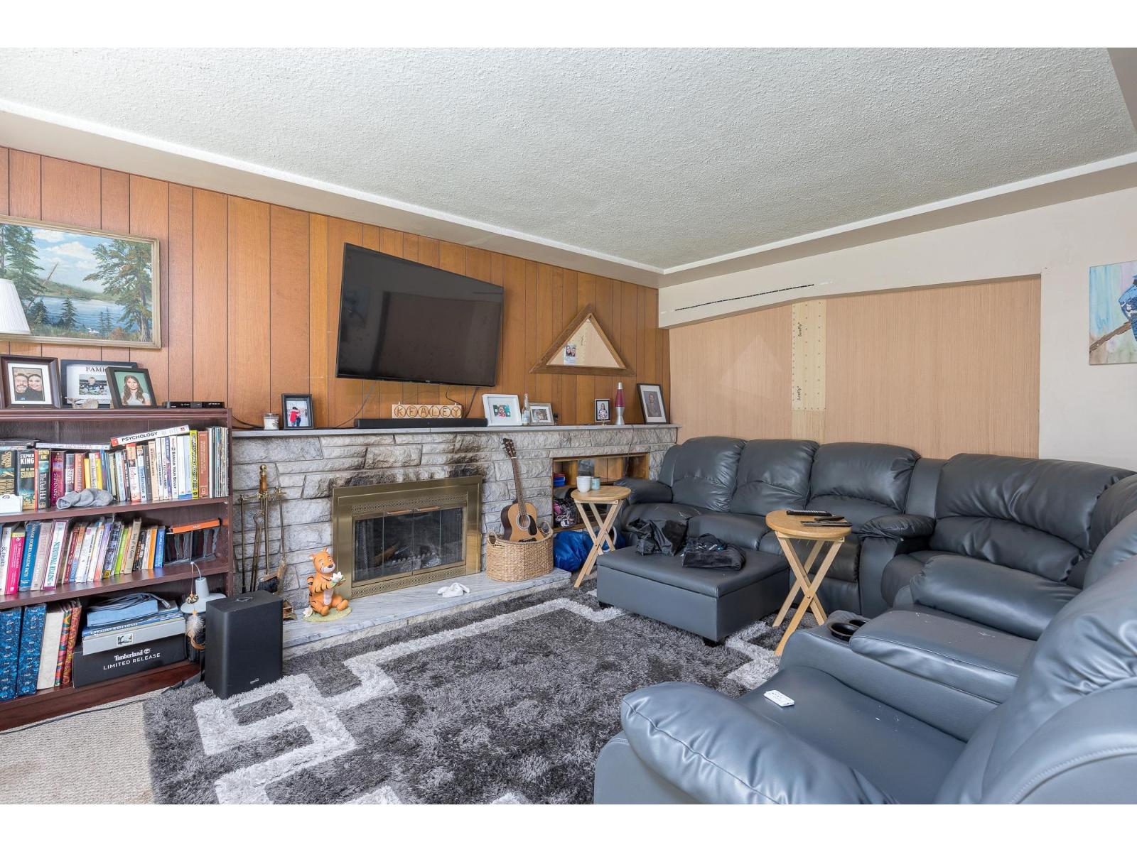 13759 111 Avenue, Surrey, British Columbia  V3R 2C1 - Photo 4 - R3034828
