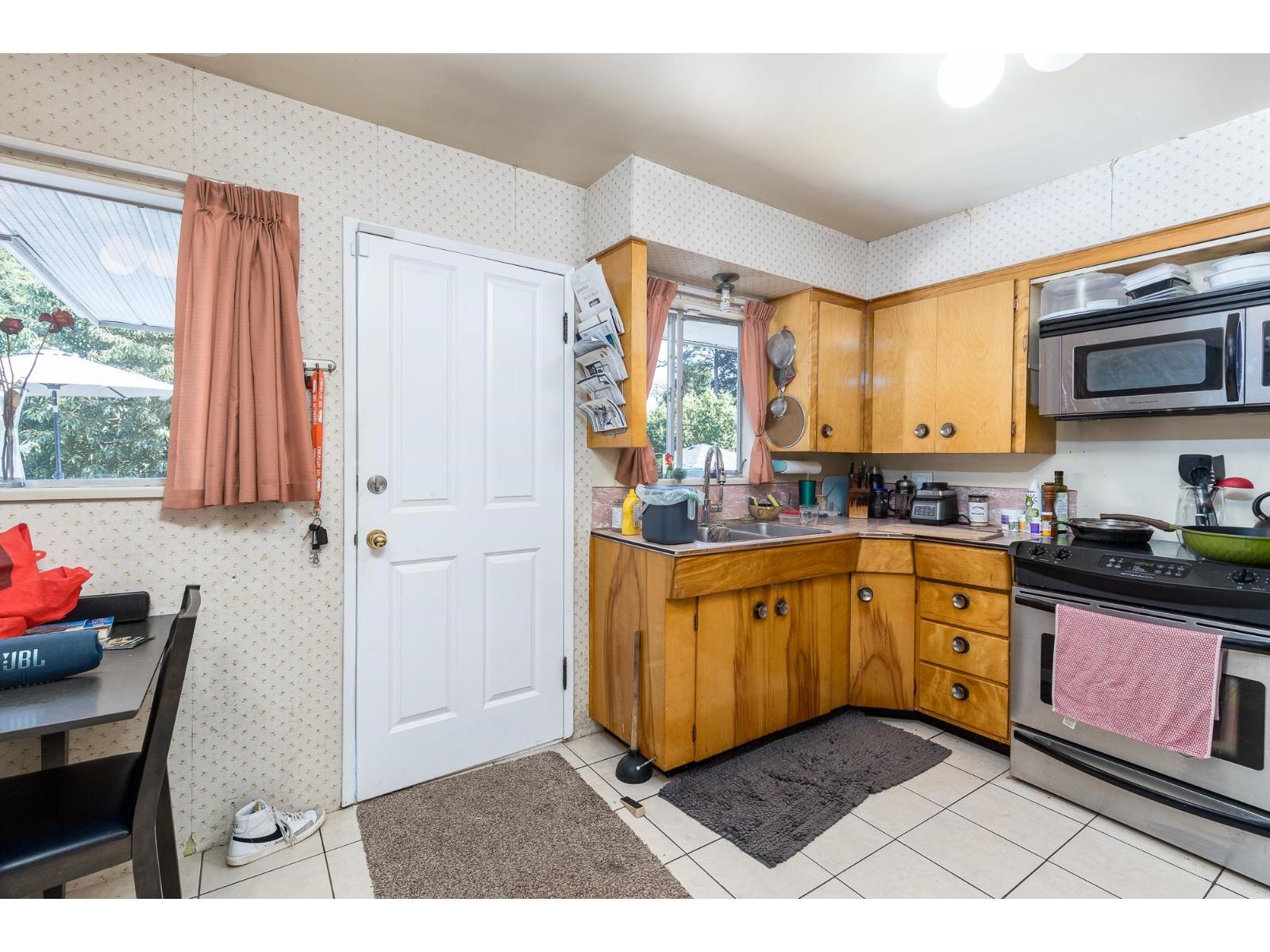 13759 111 Avenue, Surrey, British Columbia  V3R 2C1 - Photo 8 - R3034828