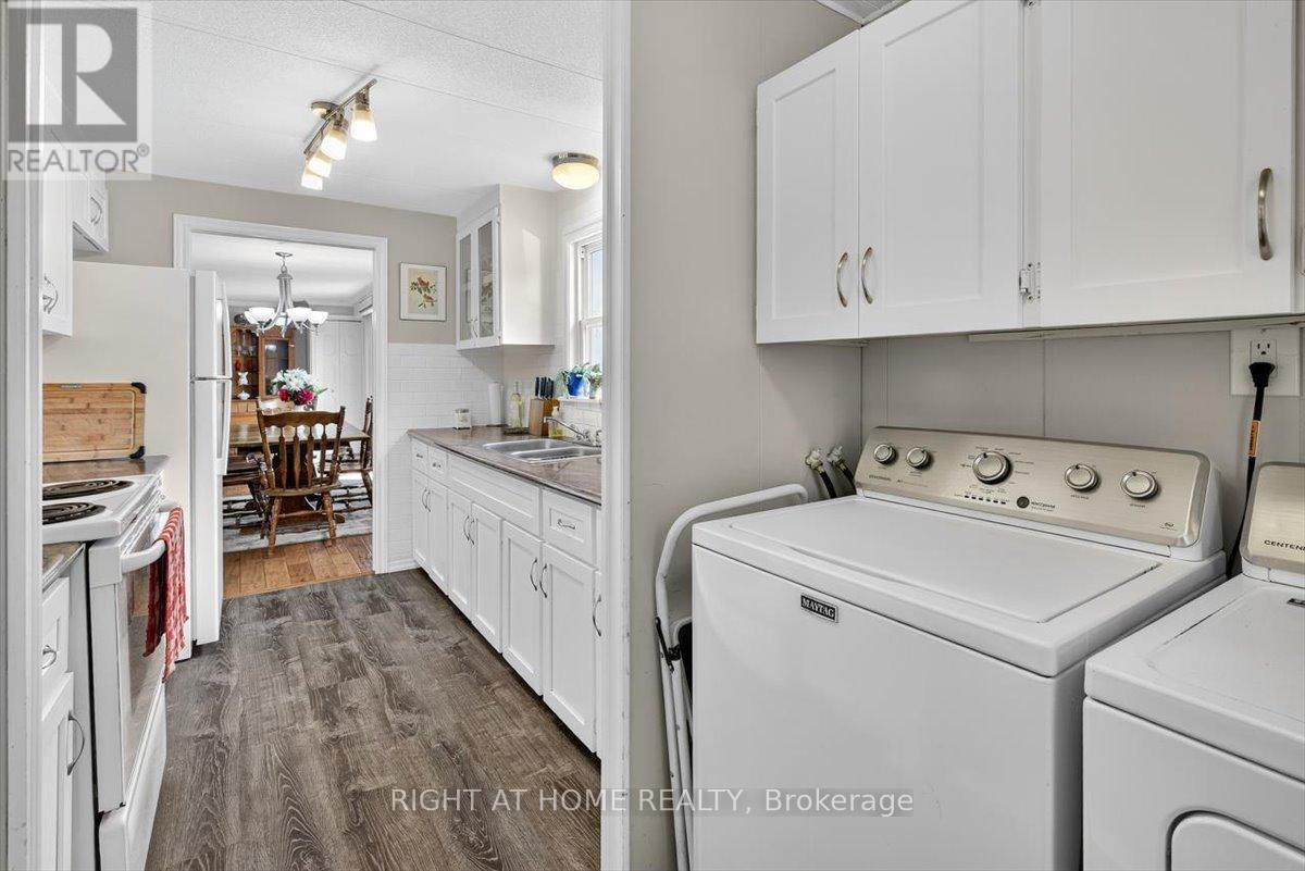 30 Main Street, Innisfil, Ontario  L9S 1L9 - Photo 10 - N12333285