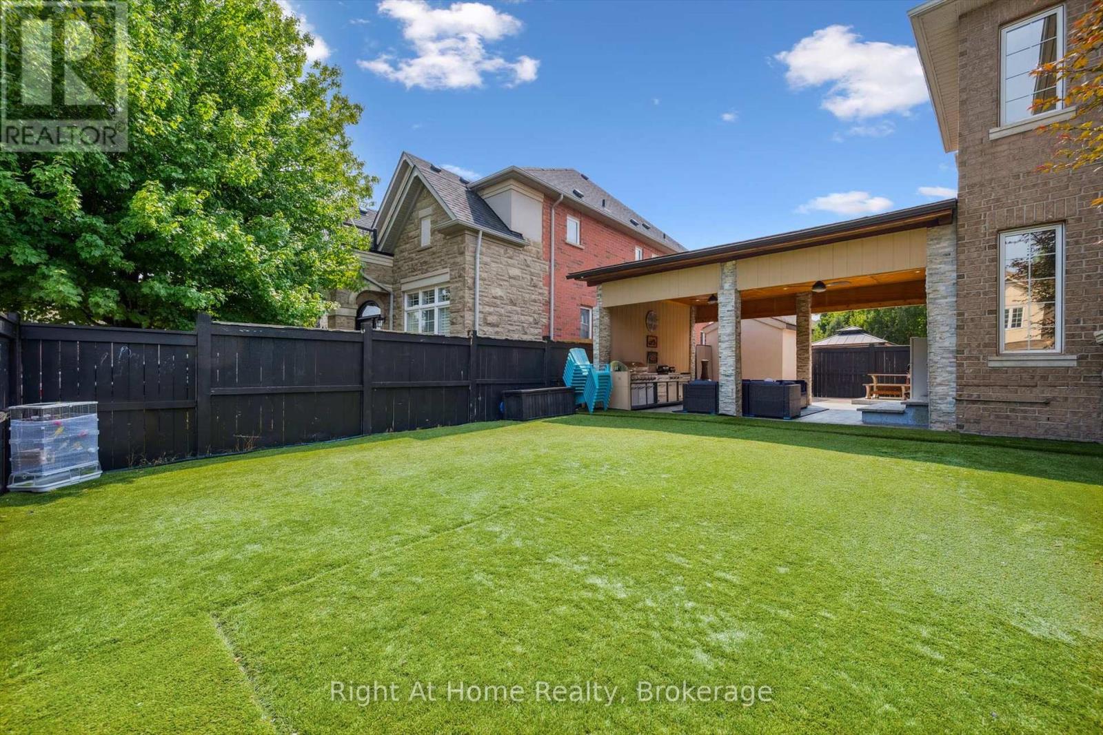 242 Milkweed Way, Oakville, Ontario  L6L 0A6 - Photo 49 - W12333464