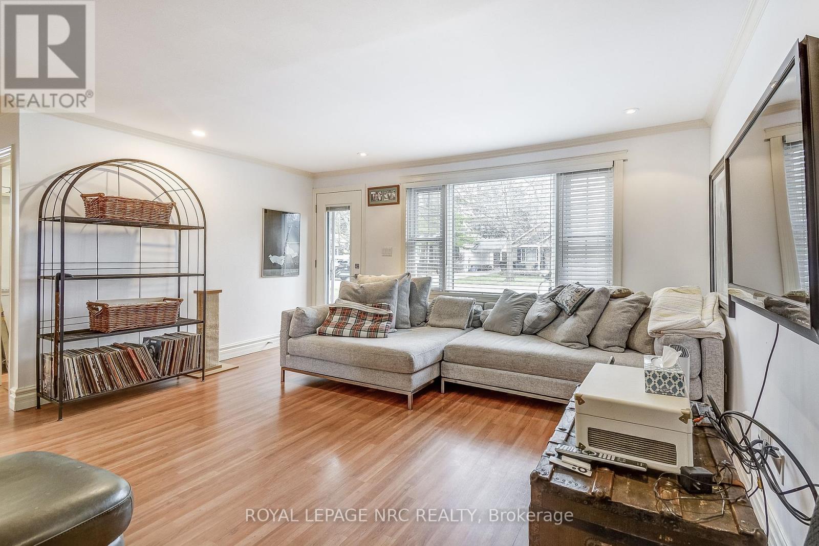 Property at 14 SHAKESPEARE AVENUE image 5