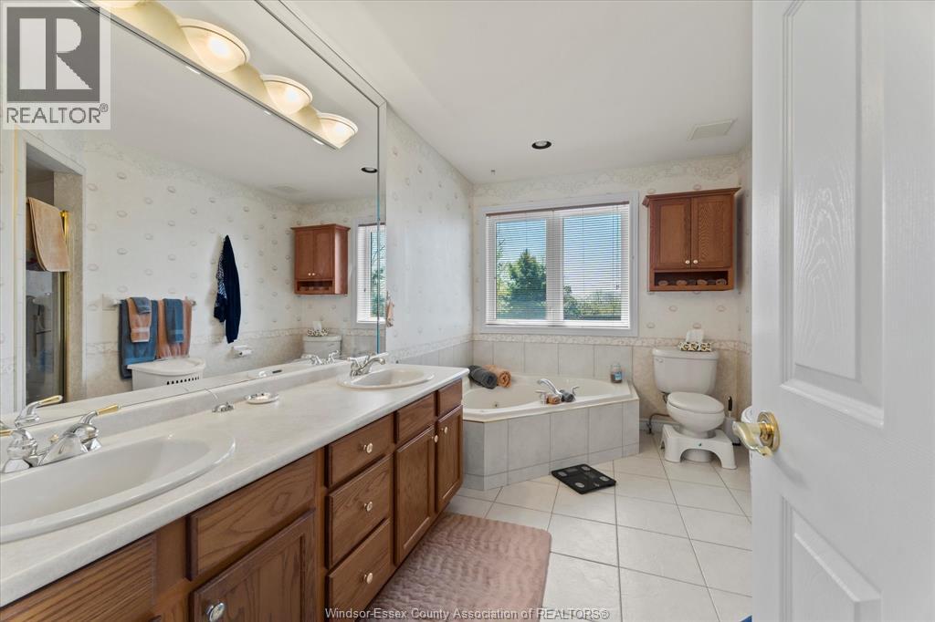 692 George Kennedy Way, Lakeshore, Ontario N0R 1A0 - Photo 25 - 25016930