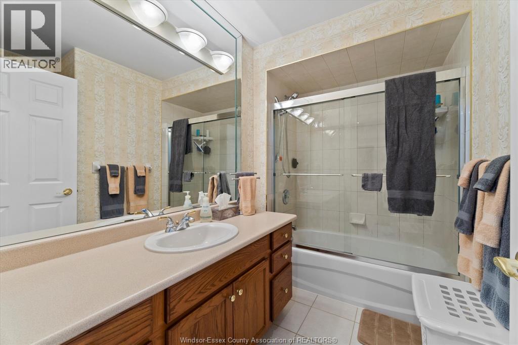 692 George Kennedy Way, Lakeshore, Ontario N0R 1A0 - Photo 30 - 25016930