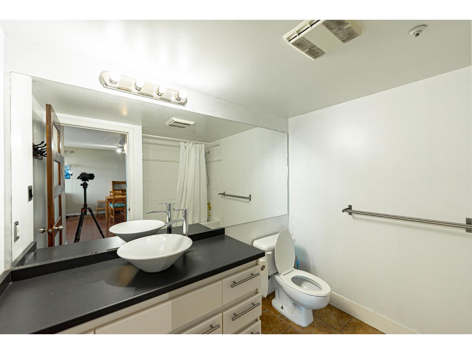 806 13353 108 Avenue, Surrey, British Columbia  V3T 5T5 - Photo 11 - R3033556