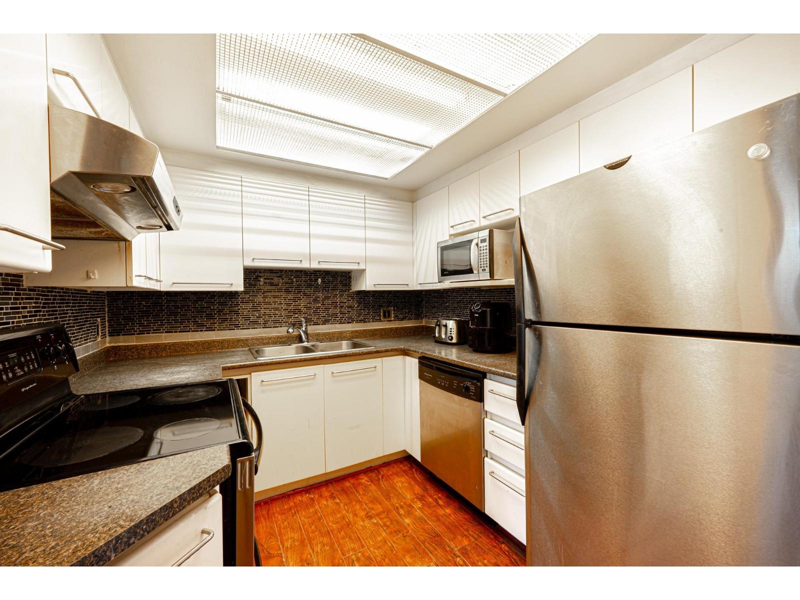 806 13353 108 Avenue, Surrey, British Columbia  V3T 5T5 - Photo 8 - R3033556