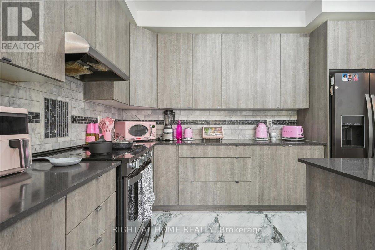 1449 Laurier Avenue, Milton, Ontario  L9T 6J4 - Photo 14 - W12333272