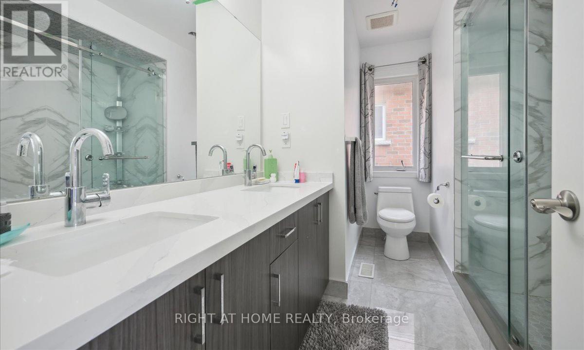 1449 Laurier Avenue, Milton, Ontario  L9T 6J4 - Photo 23 - W12333272