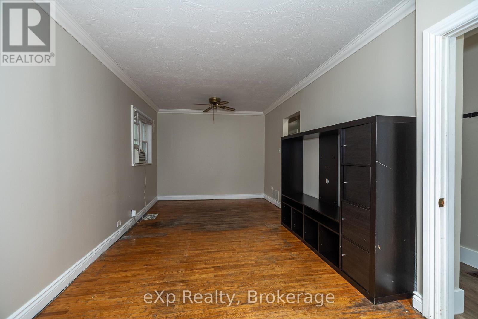 934 5th Avenue W, Owen Sound, Ontario  N4K 5A6 - Photo 13 - X12333439