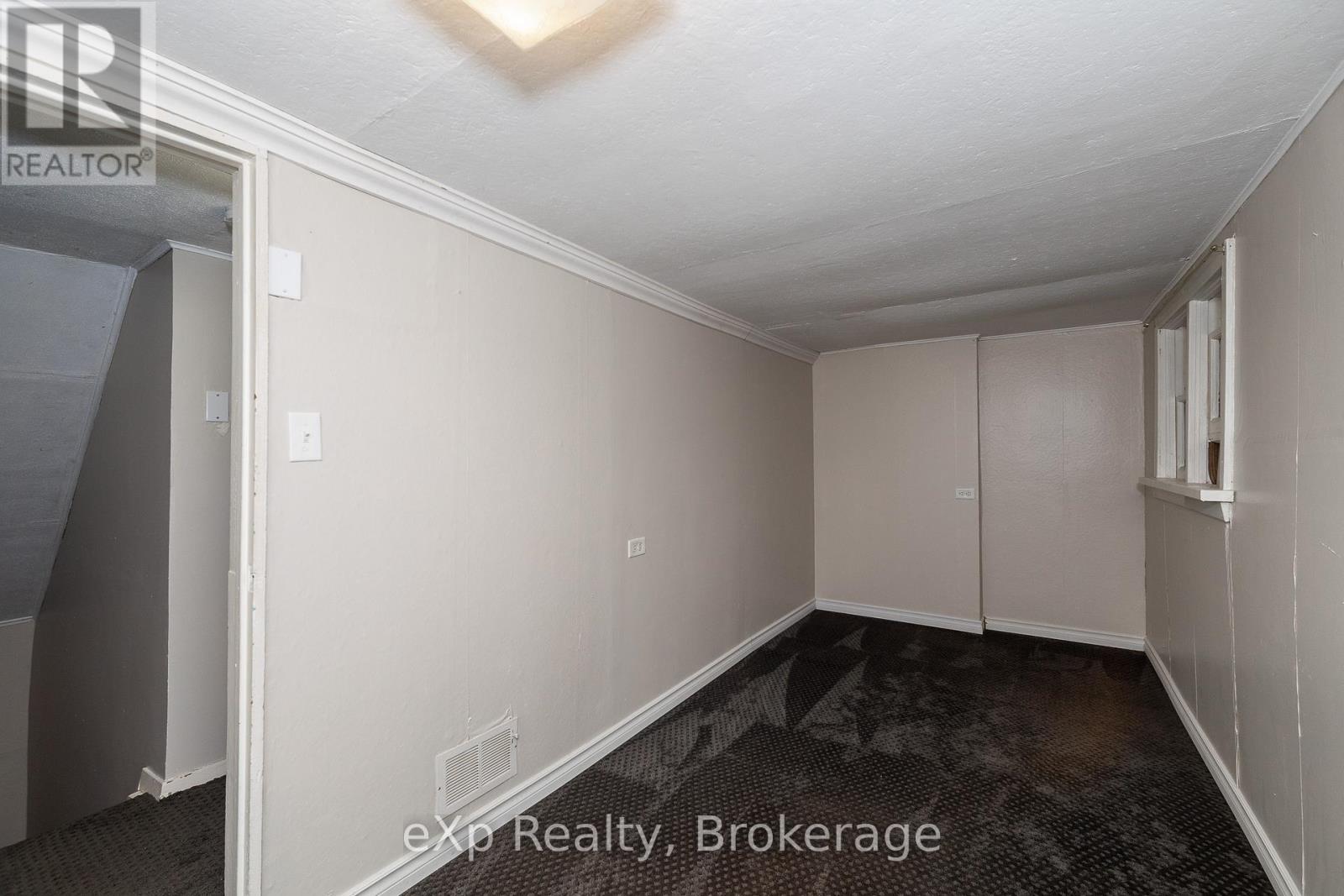 934 5th Avenue W, Owen Sound, Ontario  N4K 5A6 - Photo 27 - X12333439
