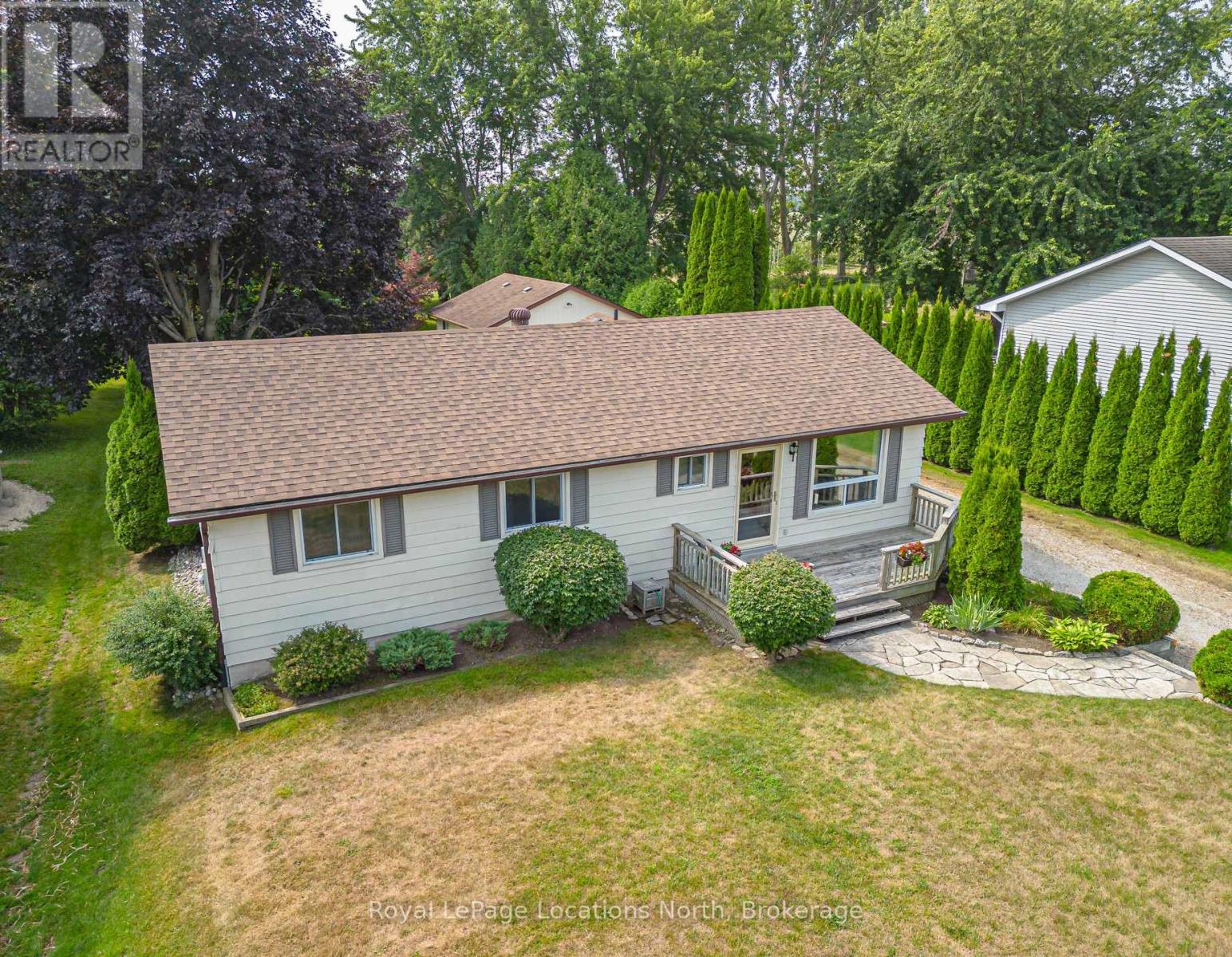 132 Matilda Street, Blue Mountains, Ontario  N0H 1J0 - Photo 3 - X12333453