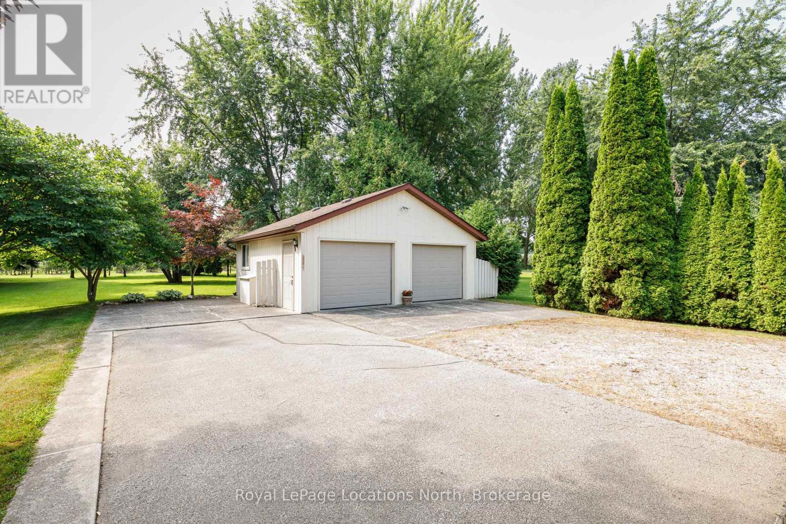 132 Matilda Street, Blue Mountains, Ontario  N0H 1J0 - Photo 9 - X12333453