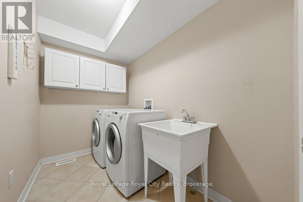 119 Mcarthur Crescent, Guelph, Ontario  N1L 1S3 - Photo 10 - X12333475