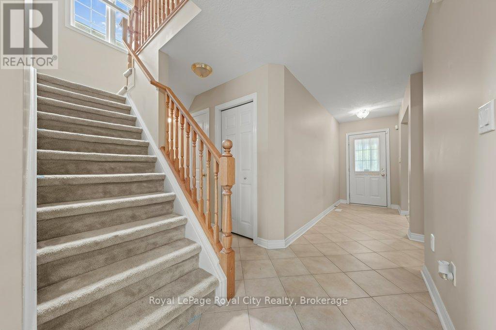 Property at 119 MCARTHUR CRESCENT image 2