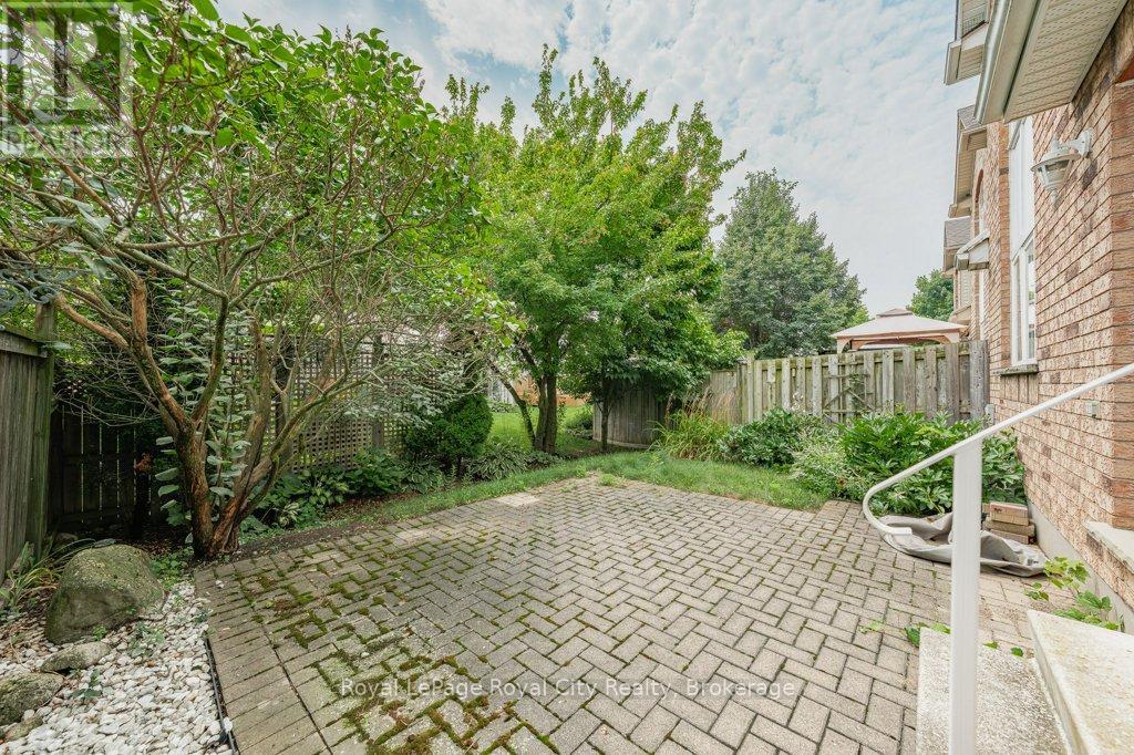 119 Mcarthur Crescent, Guelph, Ontario  N1L 1S3 - Photo 20 - X12333475