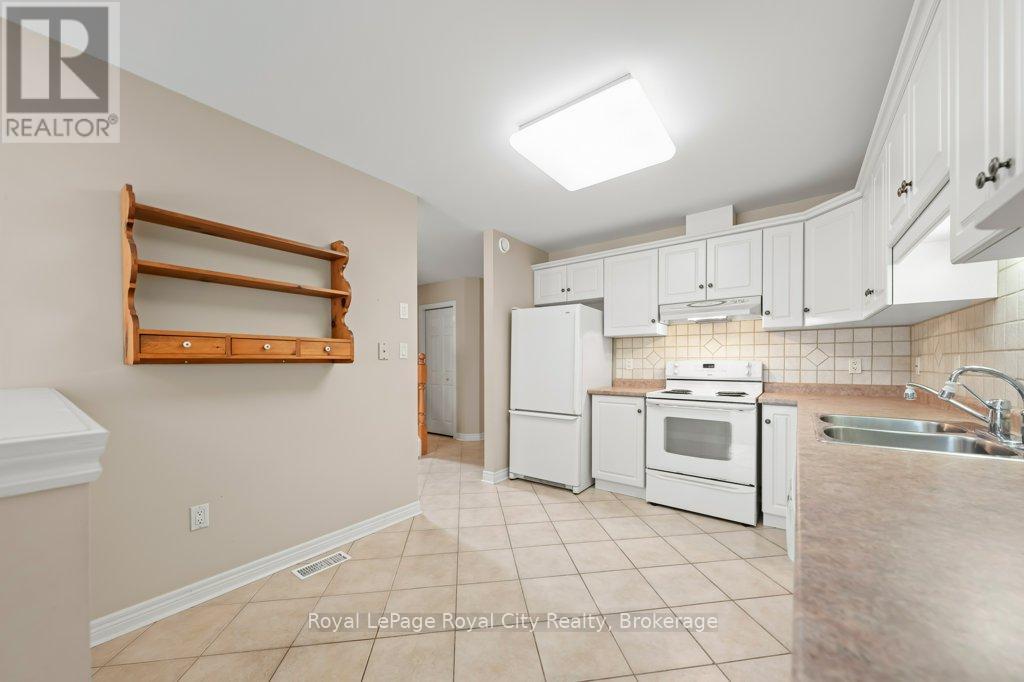 119 Mcarthur Crescent, Guelph, Ontario  N1L 1S3 - Photo 7 - X12333475