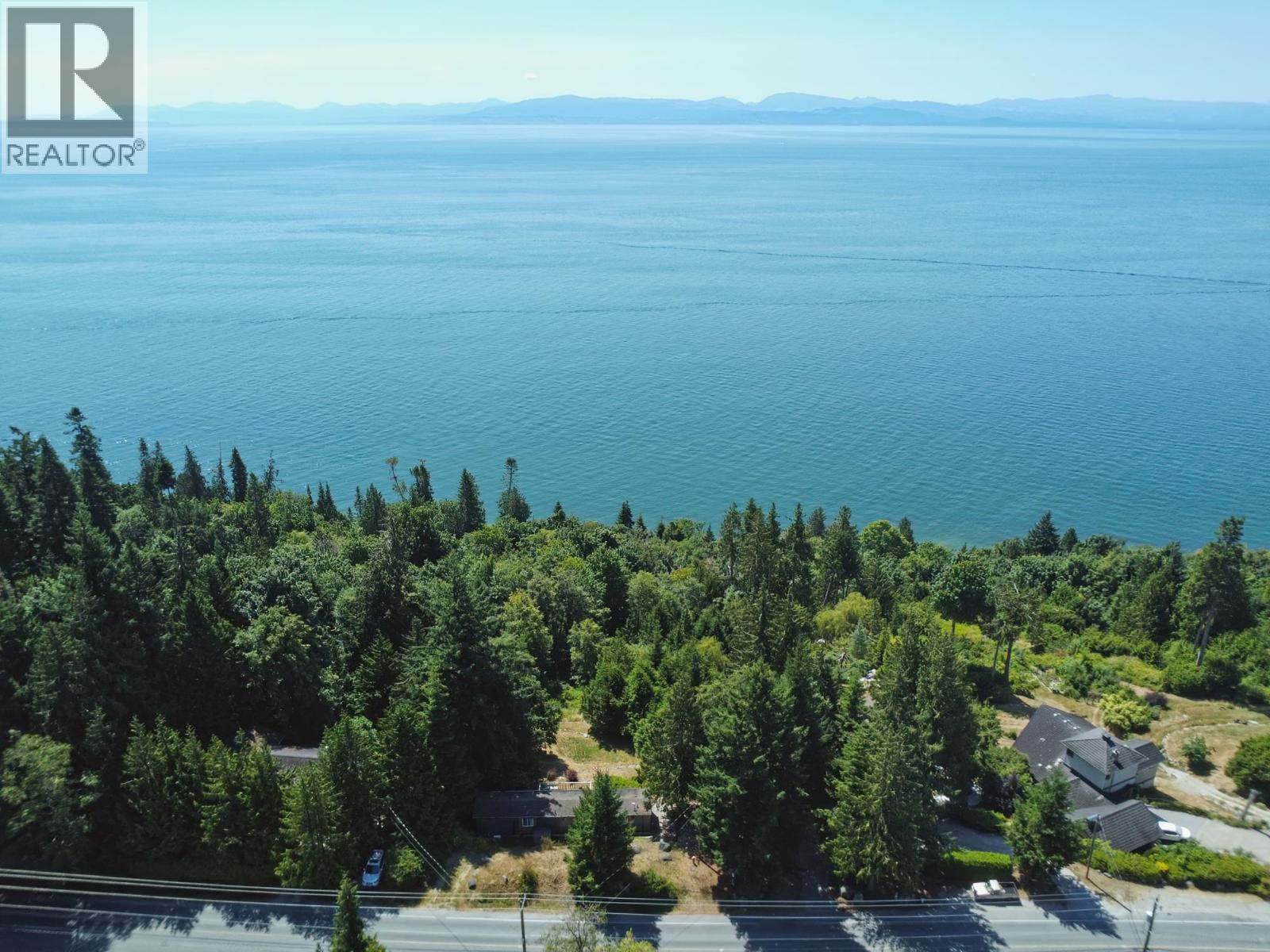 7949 Redrooffs Road, Halfmoon Bay, British Columbia  V7Z 1C6 - Photo 1 - R3035135