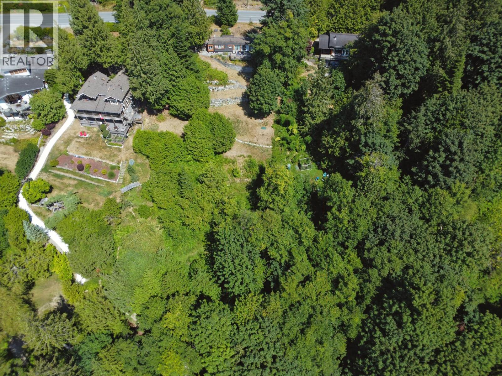 7949 Redrooffs Road, Halfmoon Bay, British Columbia  V7Z 1C6 - Photo 2 - R3035135