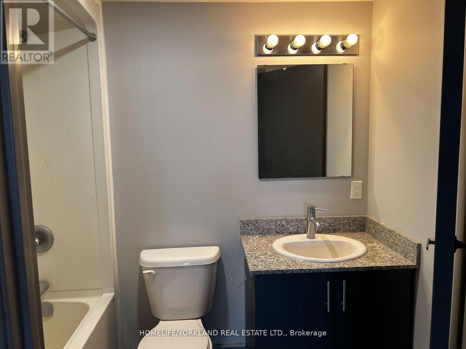 G612 - 275 Larch Street, Waterloo, Ontario  N2L 0J4 - Photo 12 - X12333339