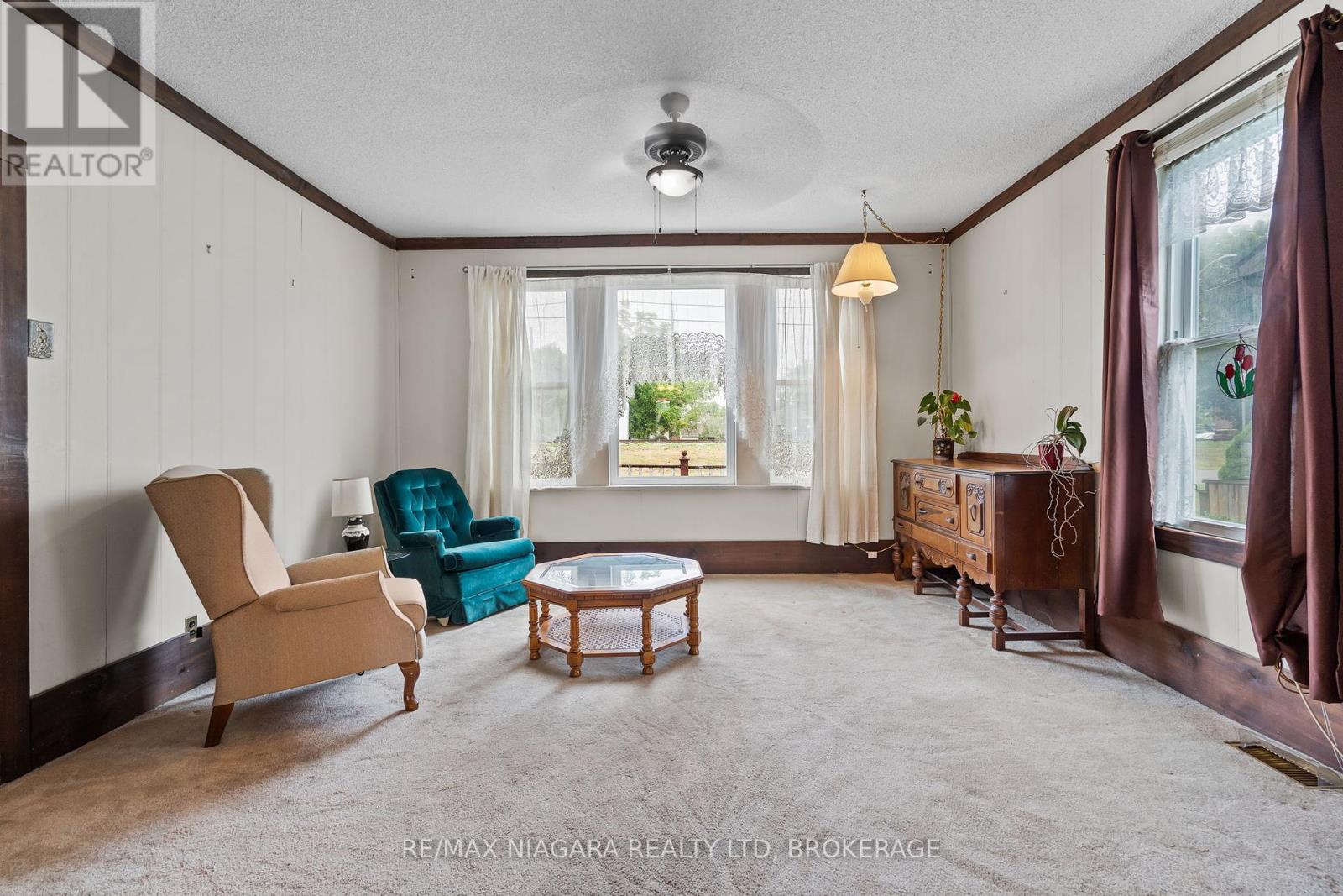 44 Park Street, Port Colborne, Ontario  L3K 3H9 - Photo 10 - X12324955