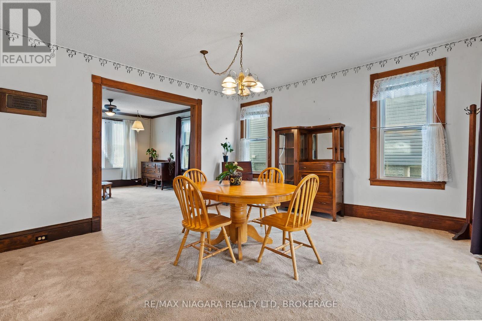 44 Park Street, Port Colborne, Ontario  L3K 3H9 - Photo 12 - X12324955
