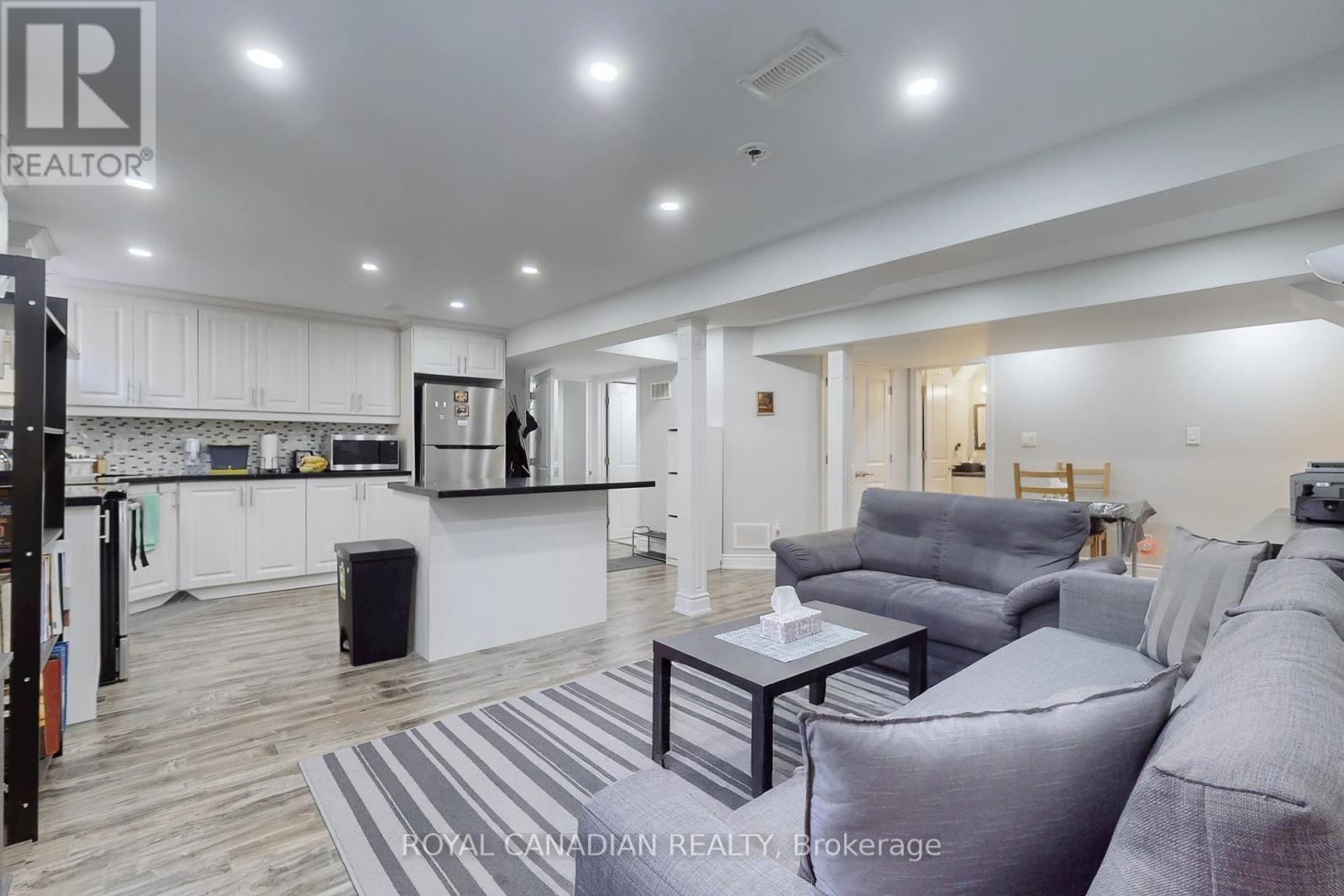 5116 Churchill Meadows Boulevard, Mississauga, Ontario  L5M 8B7 - Photo 24 - W12333261