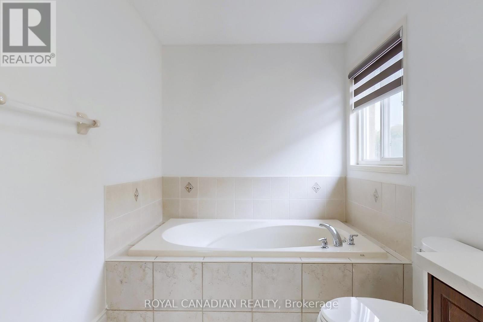 5116 Churchill Meadows Boulevard, Mississauga, Ontario  L5M 8B7 - Photo 18 - W12333261