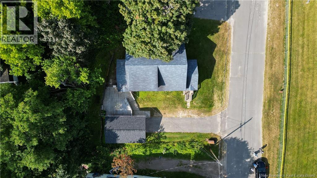 12 Beech Street, Mcadam, New Brunswick  E6J 1V8 - Photo 40 - NB124563
