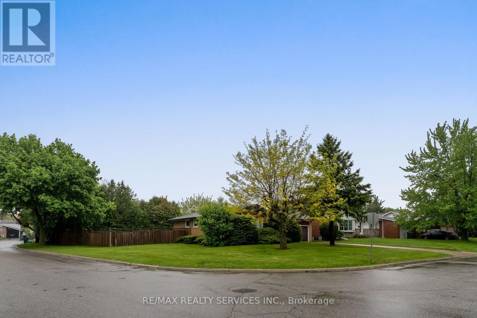 Property at 257 ELIZABETH STREET image 4