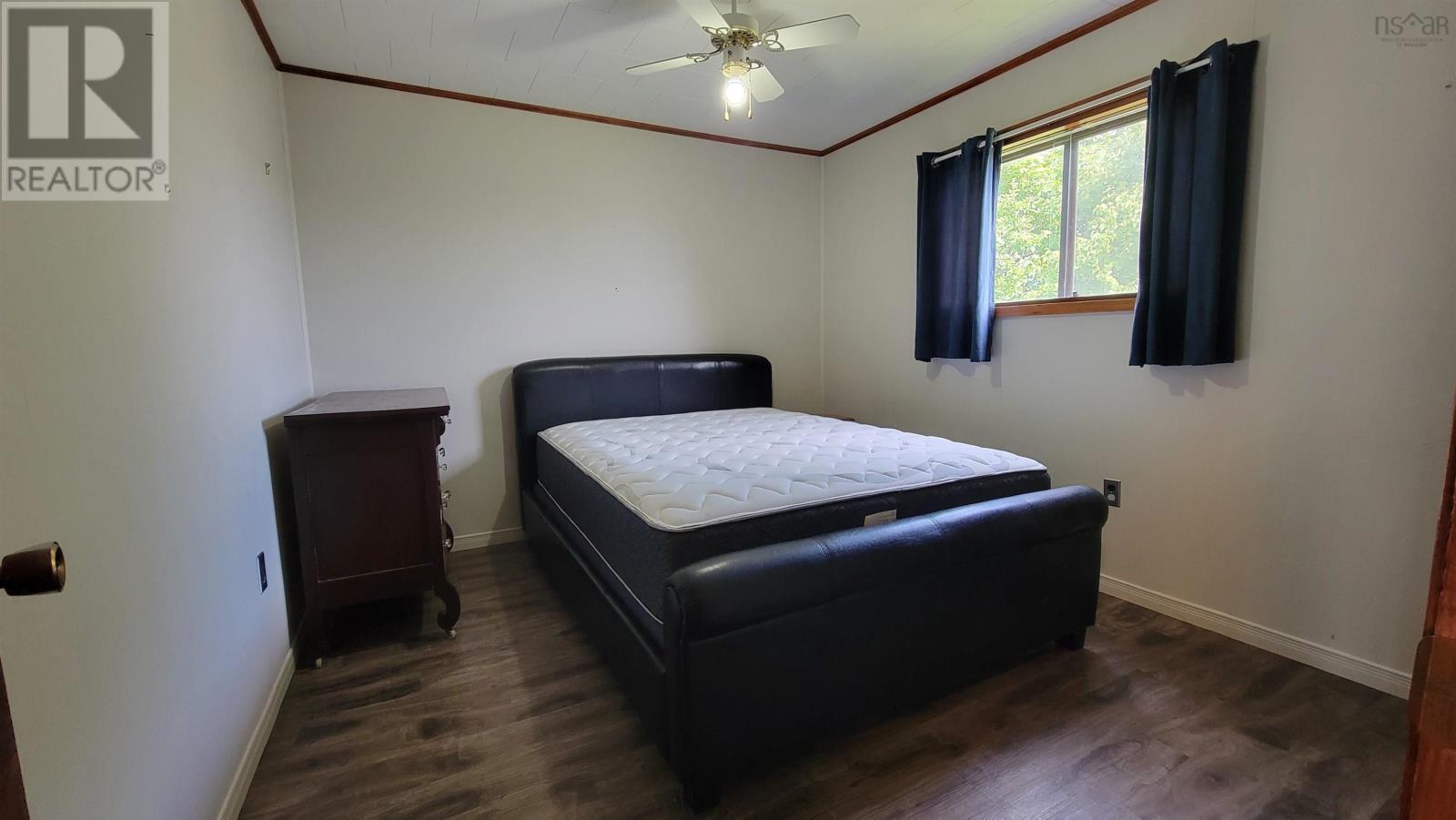 12 Oak Drive, Yarmouth, Nova Scotia  B5A 2R4 - Photo 10 - 202515861