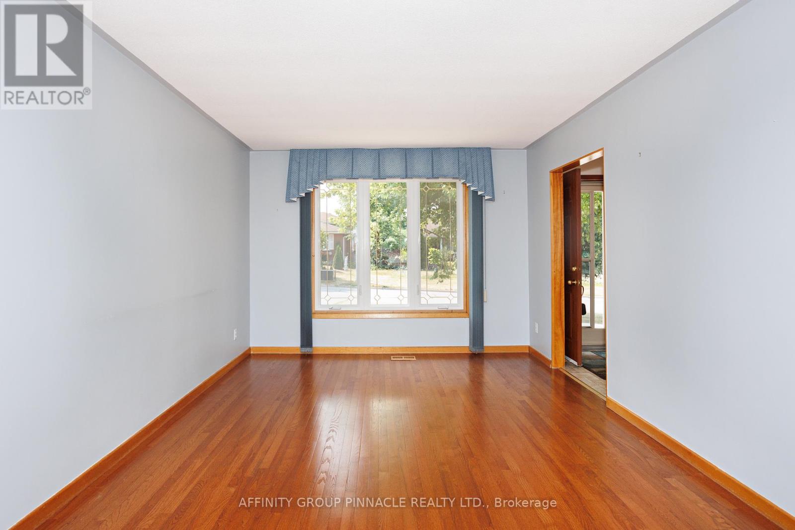 573 Saugeen Crescent, Peterborough South, Ontario  K9J 1J9 - Photo 14 - X12333485