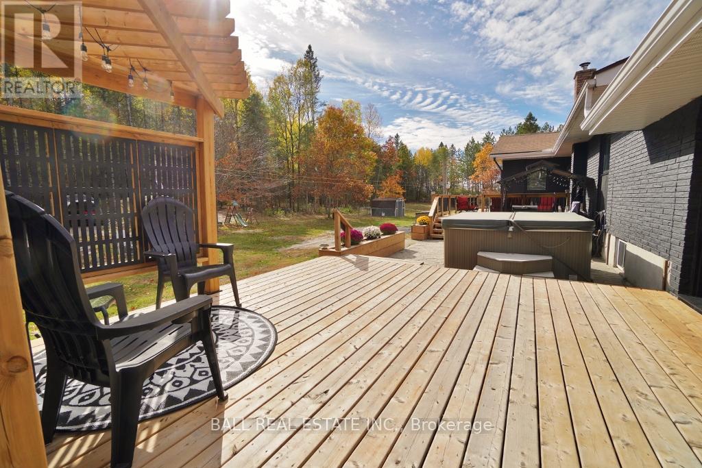 20 Musclow-Greenview Road, Hastings Highlands, Ontario  K0L 1C0 - Photo 10 - X12333531