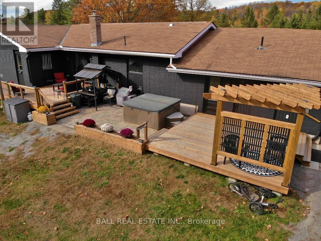 20 Musclow-Greenview Road, Hastings Highlands, Ontario  K0L 1C0 - Photo 15 - X12333531