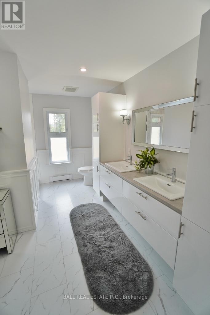 20 Musclow-Greenview Road, Hastings Highlands, Ontario  K0L 1C0 - Photo 36 - X12333531