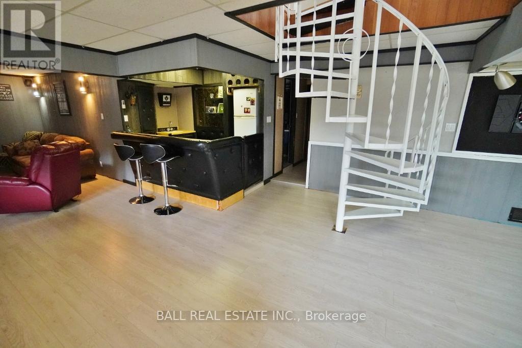 20 Musclow-Greenview Road, Hastings Highlands, Ontario  K0L 1C0 - Photo 48 - X12333531