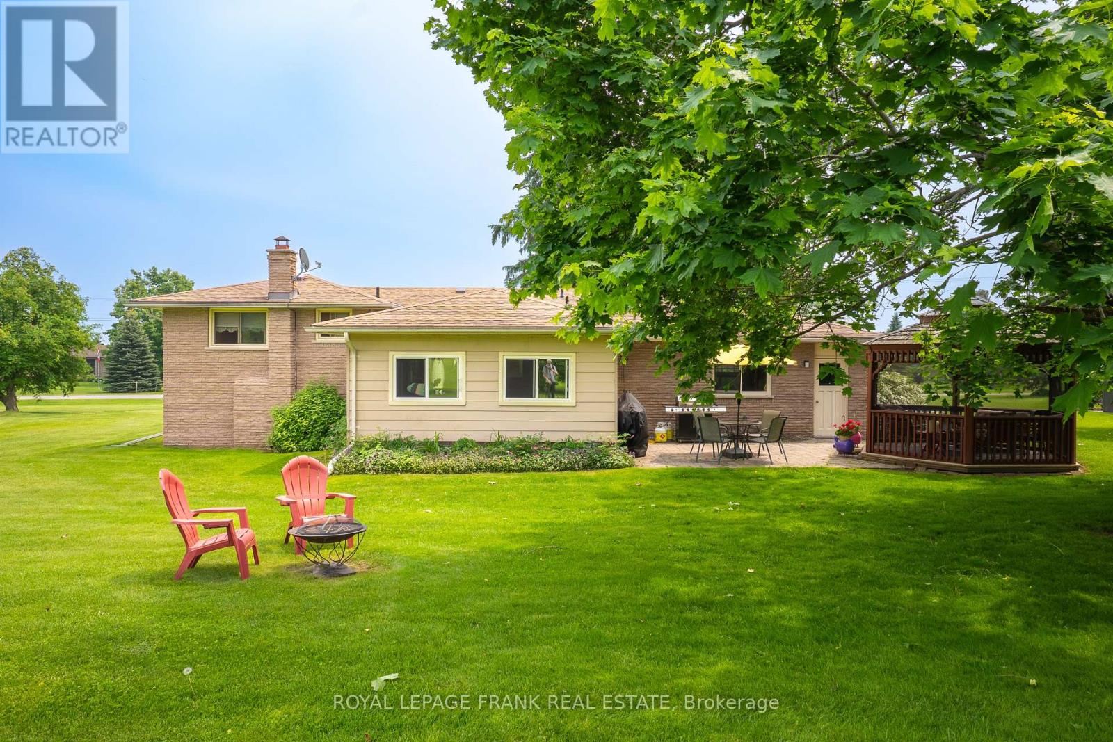 383 Old Surrey Lane, Kawartha Lakes, Ontario  K0M 1A0 - Photo 30 - X12333597