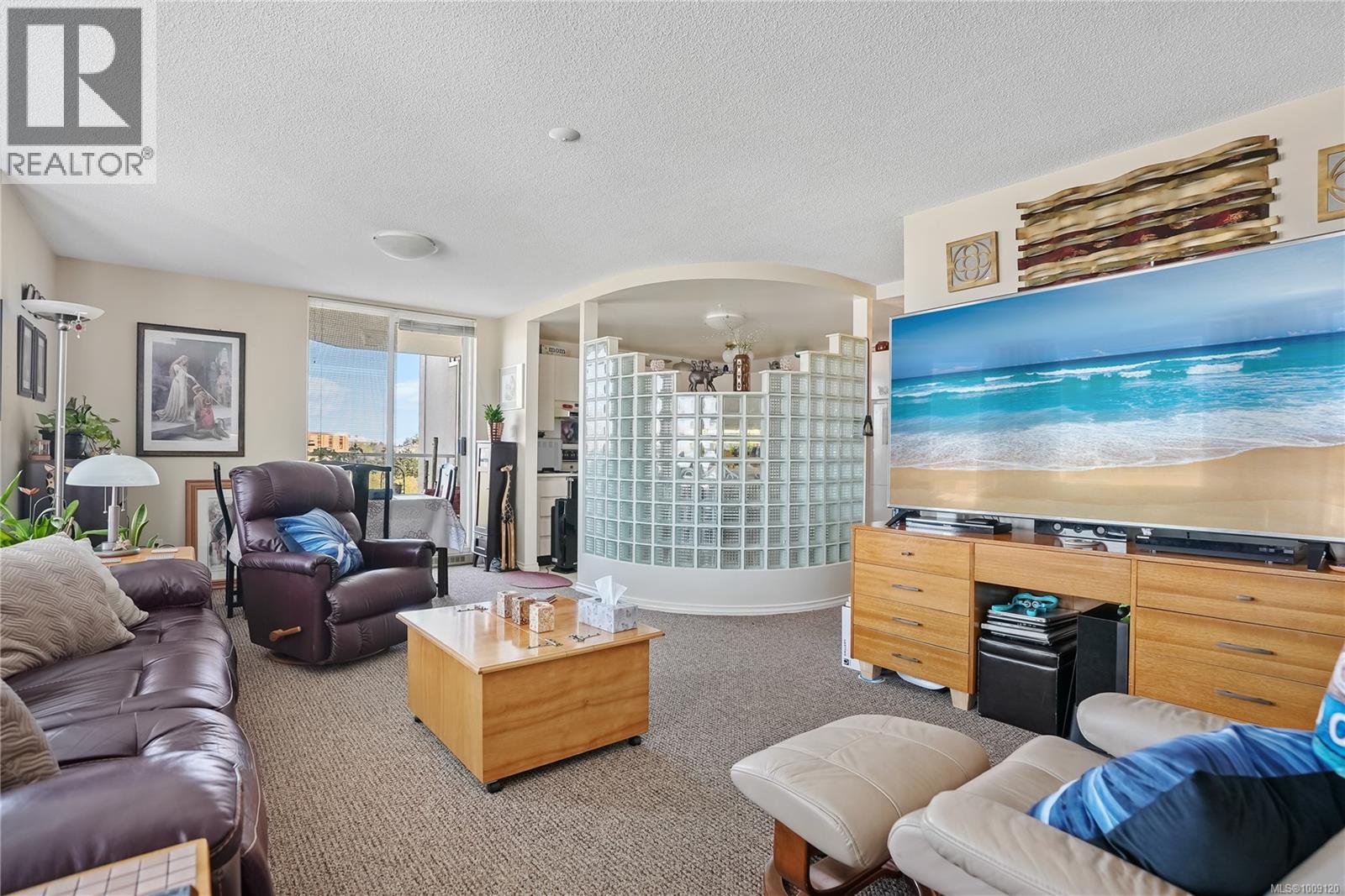 501 1015 Pandora Ave, Victoria, British Columbia  V8V 3P6 - Photo 5 - 1009120
